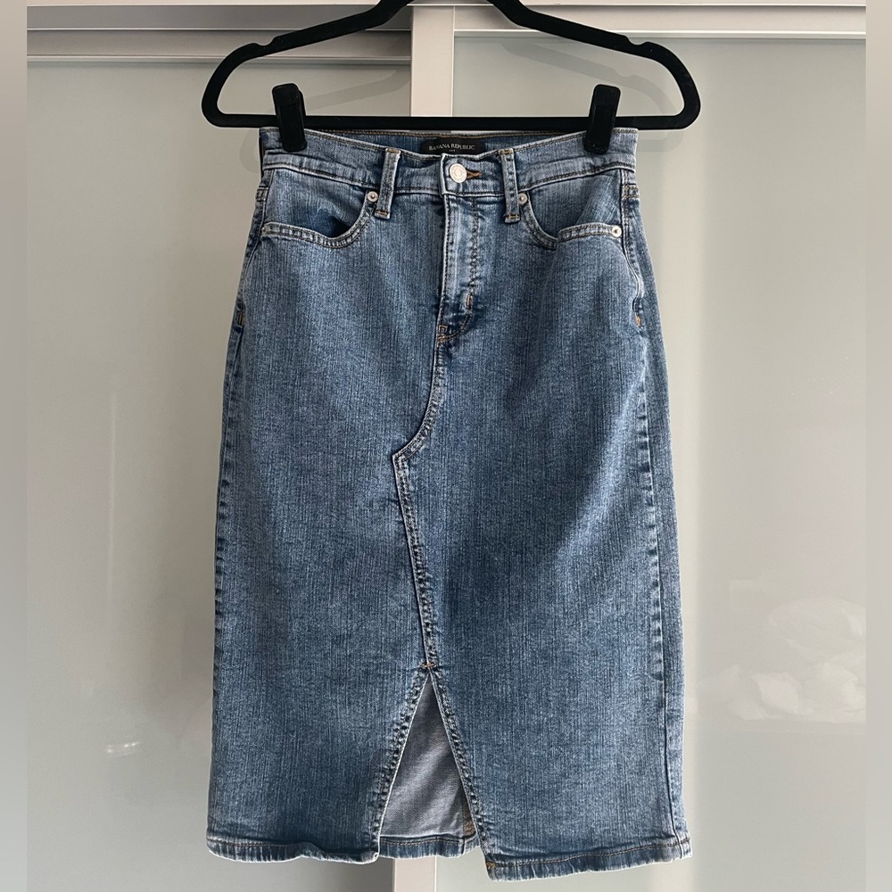 Light blue denim pencil skirt